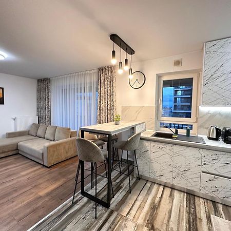 Coresi Mall Exclusive #Collection Apartments & Studios Braşov Exteriör bild