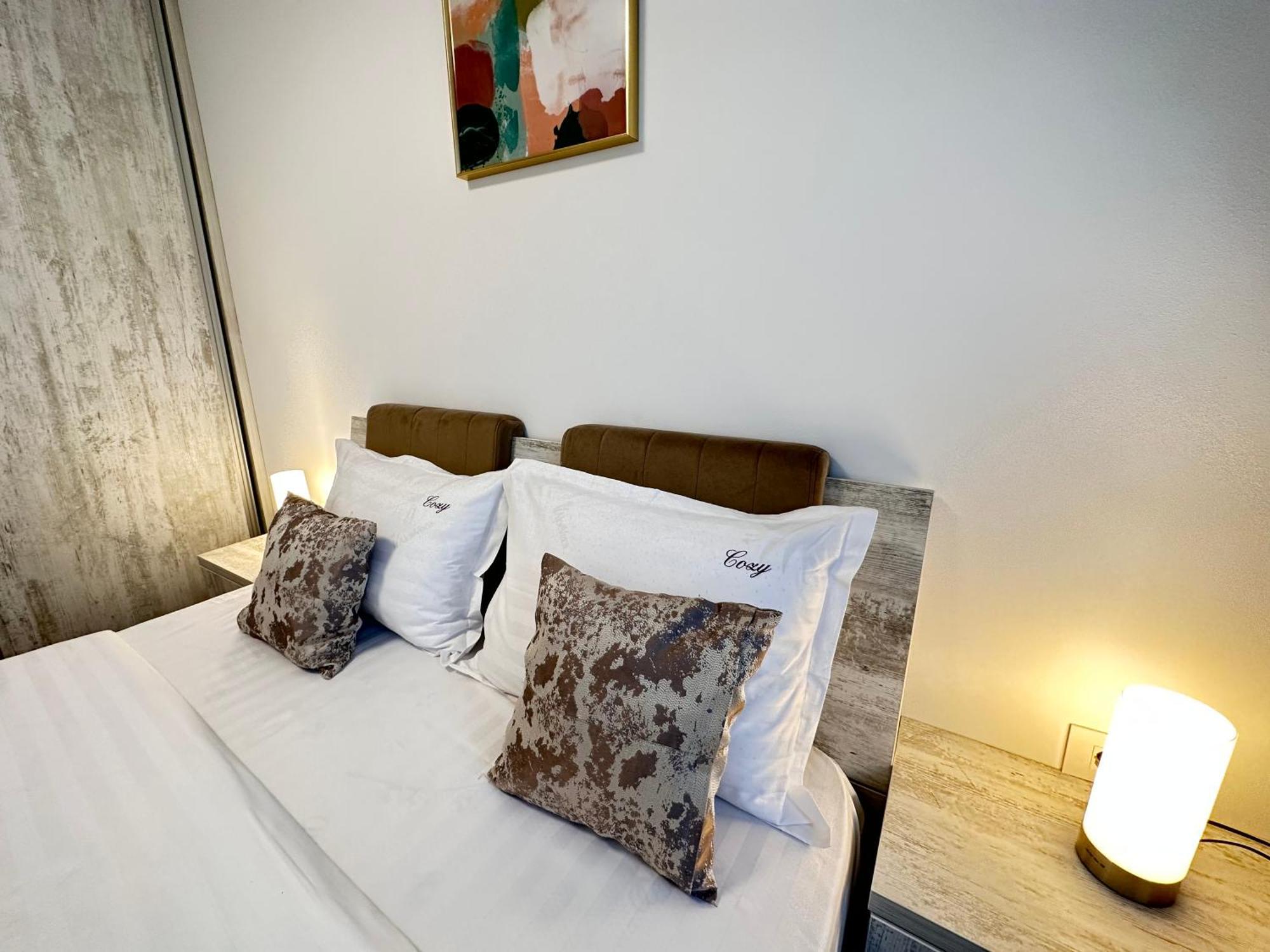 Coresi Mall Exclusive #Collection Apartments & Studios Braşov Exteriör bild