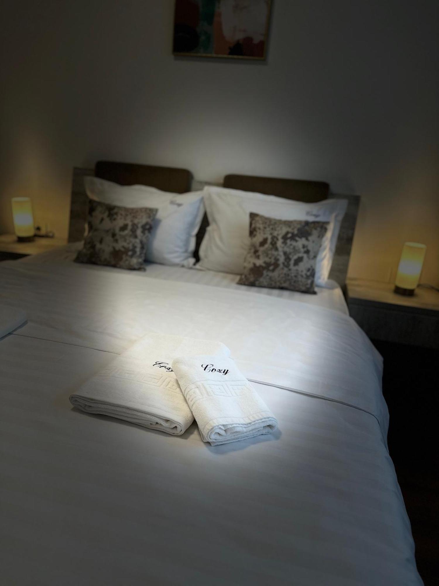 Coresi Mall Exclusive #Collection Apartments & Studios Braşov Exteriör bild